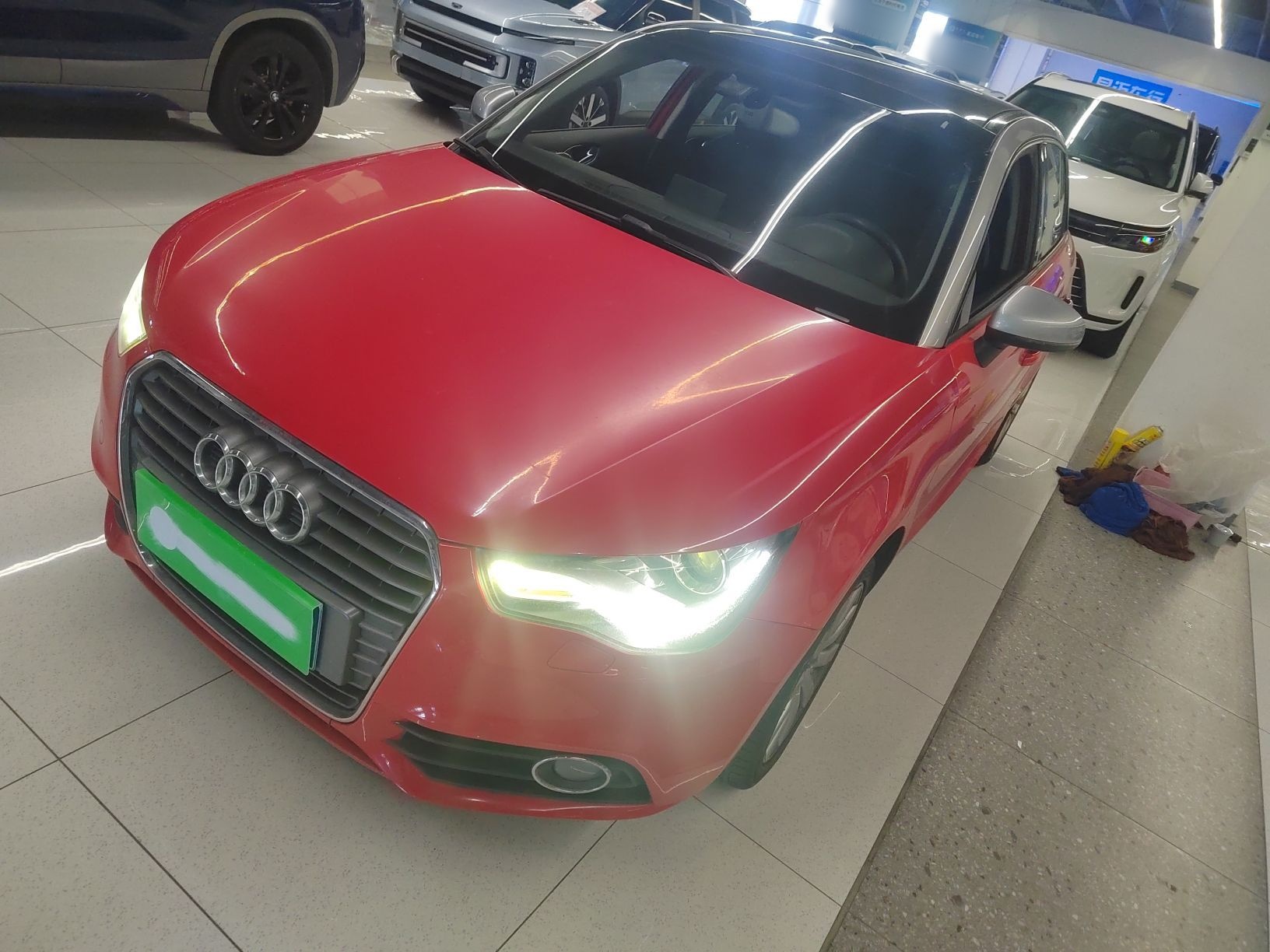 Под передней частью автомобиля