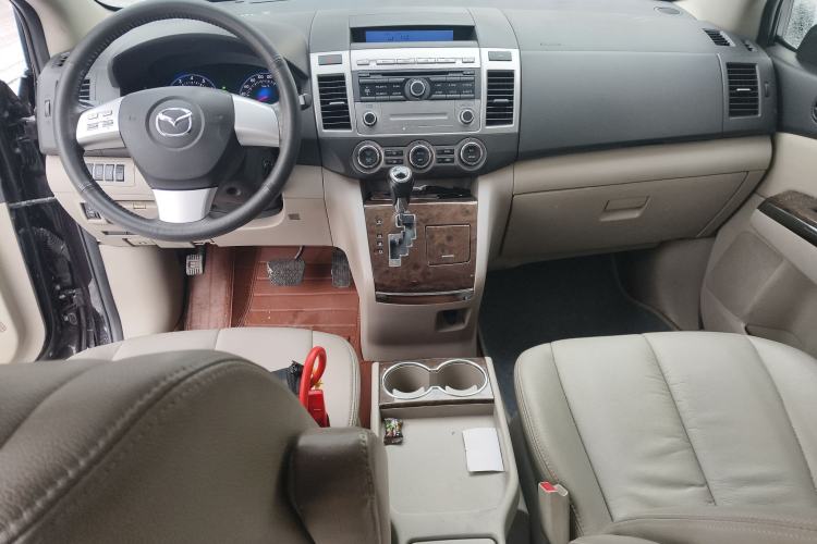 Used Mazda 8 2013 2.5L Ultimate Edition Center Console