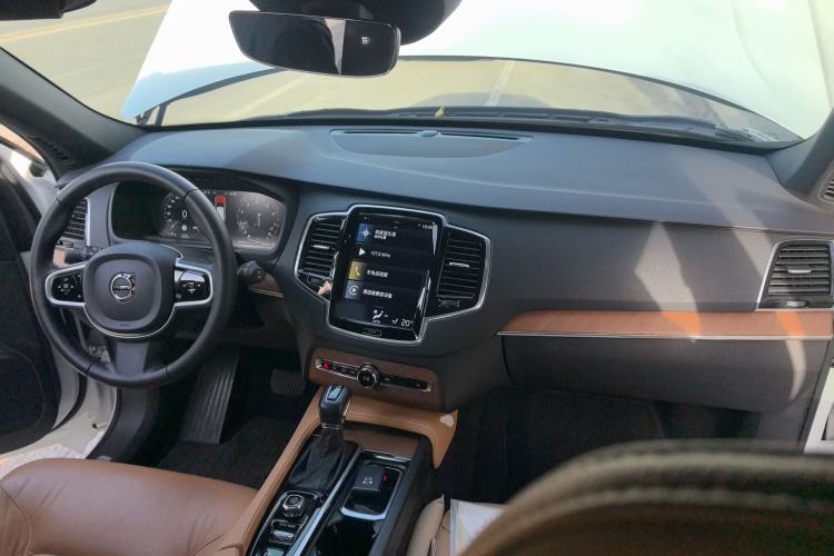 Used Volvo XC90 2019 T6 Zhiyi Edition 7-Seater China VI Standard
