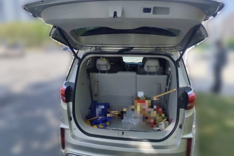 Used Buick GL8 2018 ES 28T Comfort Model China VI Standard Trunk