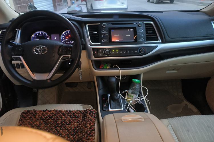 Used Toyota Highlander 2021 2.0T Two-Wheel Drive Elite Version 7-Seater