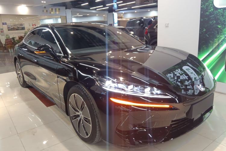 Used Denza Z9 2024 1100 km All-Wheel-Drive Ultra Version