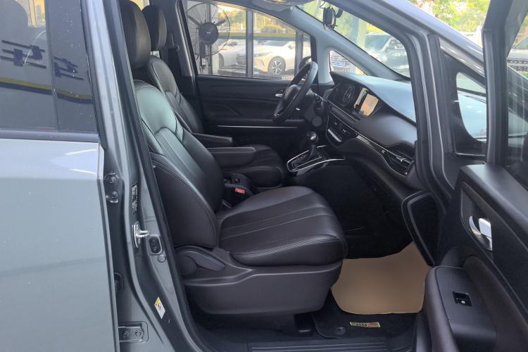 Used GAC Trumpchi M6 2019 270T DCT Luxury Edition (6-seater) China VI
