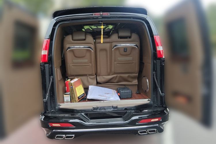 Used GMC SAVANA 2019 6.0L GL750 Elegant Sky Edition
