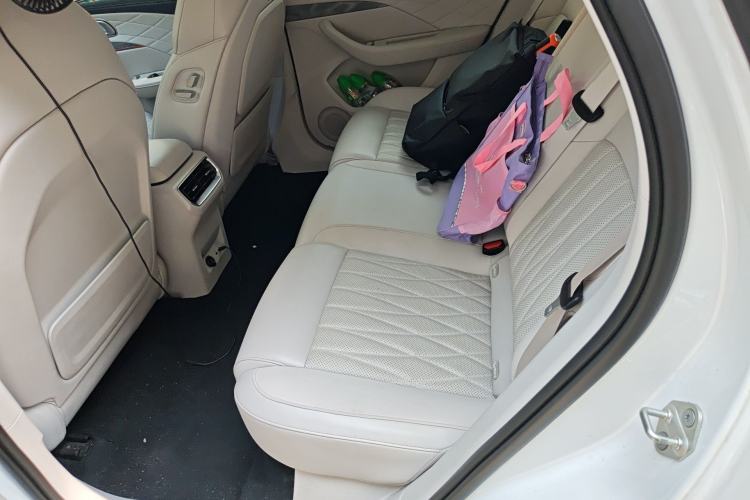 Used NETA L 2024 Extended-Range 310 Flash-Charge Red Edition
