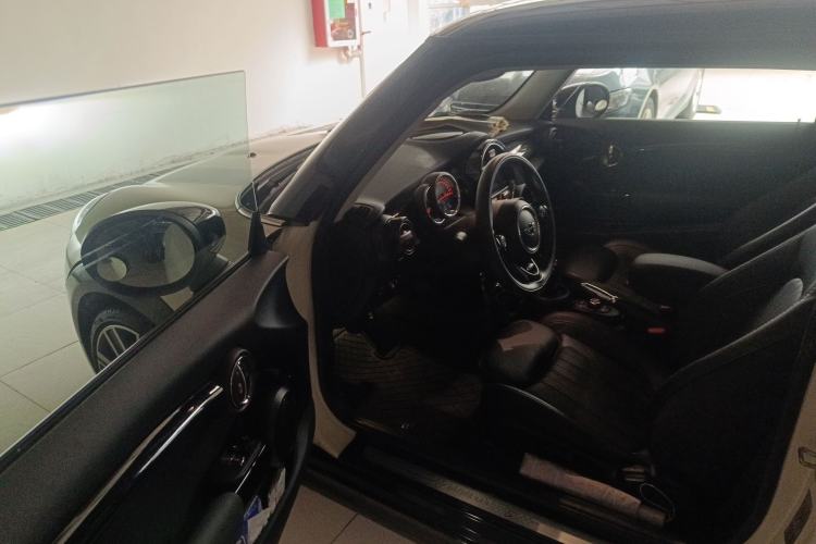 Used MINI 2020 2.0T COOPER S Perfect Match Limited Edition Driver Seat