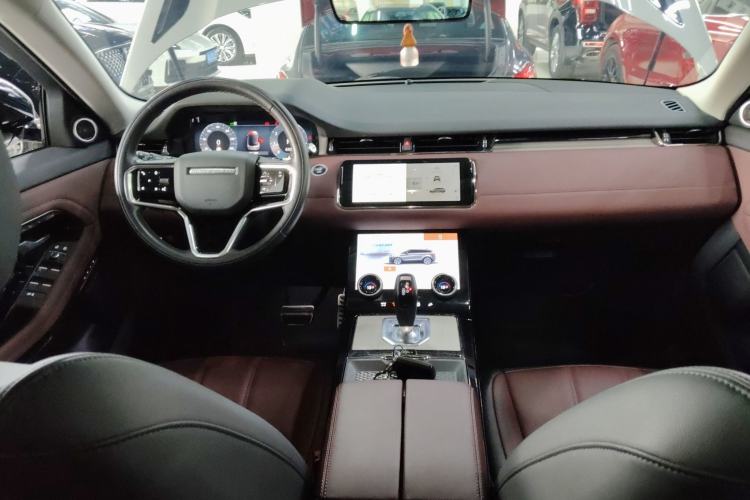 Used Land Rover Range Evoque 2023 Aurora L 249 PS Luxury Edition
