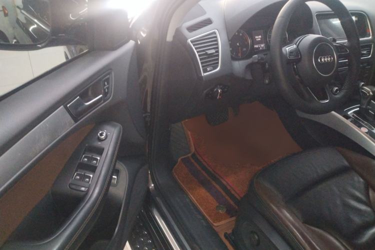 Used Audi Q5 2017 Plus 40 TFSI Technology Model
