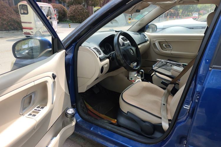 Used Skoda Fabia 2008 1.6L Automatic Crystal Edition Driver Seat