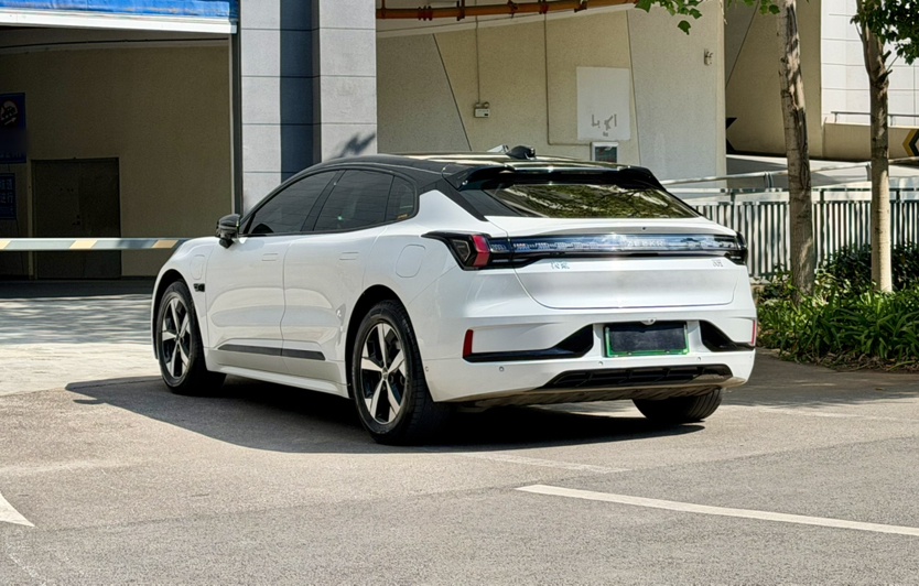 Zeekr 001 2023 WE Edition 100 kWh — снимка 12