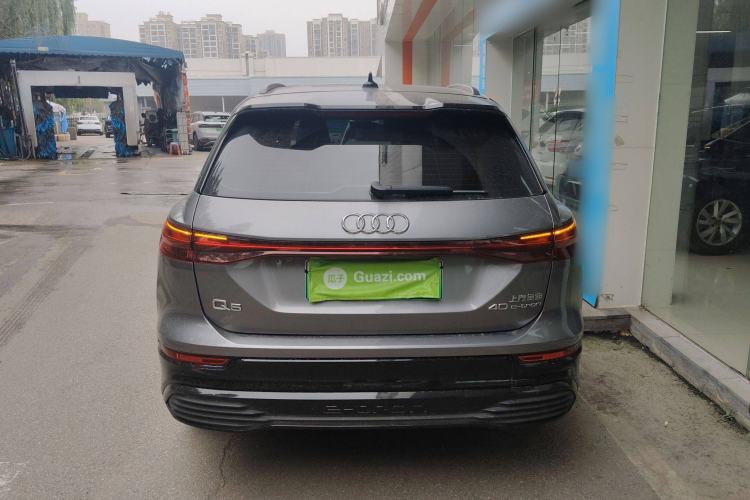 Used Audi Q5 e-tron 2022 40 e-tron Starlight Edition Mech Kit
