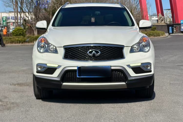 Used Infiniti QX50 2015 2.5L Comfort Edition Exterior 4