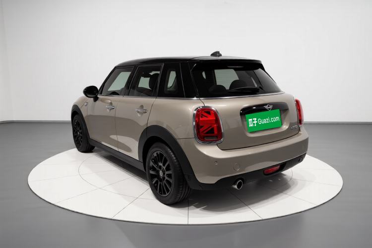 Used MINI 2018 1.5T COOPER Classic Edition Five-Door Version Exterior 2