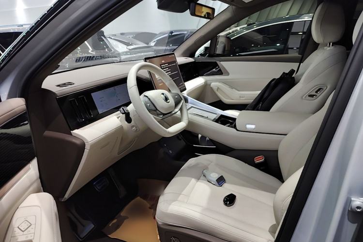 Used Denza N8L 2025 Model Zunrong Model