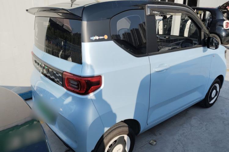 Used Wuling Hongguang MINIEV 2021 Macaron Premium Model – Lithium Iron Phosphate

