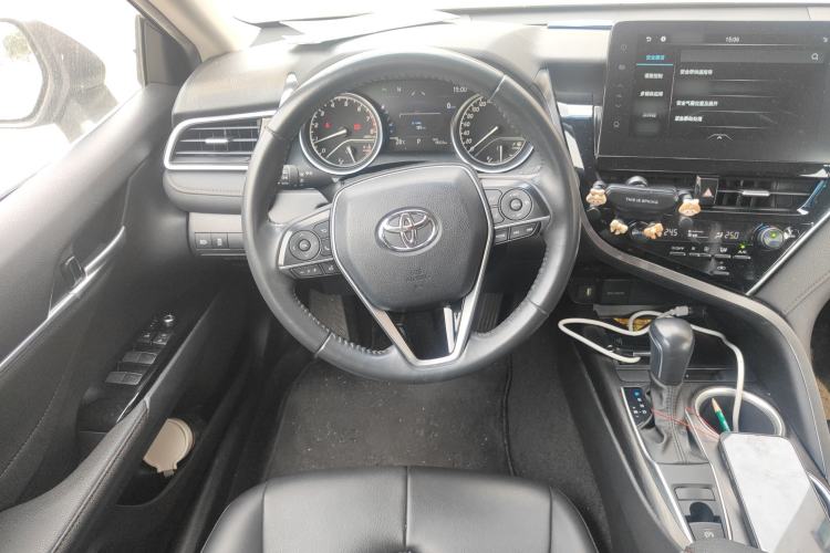 Used Toyota Camry 2021 2.0G Luxury Edition
