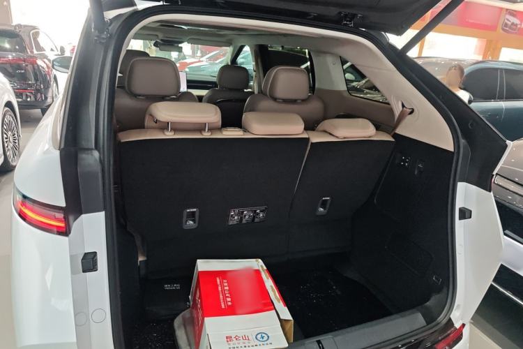 Used XPeng X9 2026 Model—Range-Extended Version 1602 Ultra Trunk