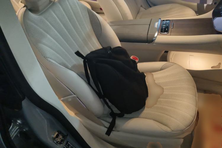 Used Mercedes-Benz EQS 2023 450+ Pioneer Edition Right Front Seat