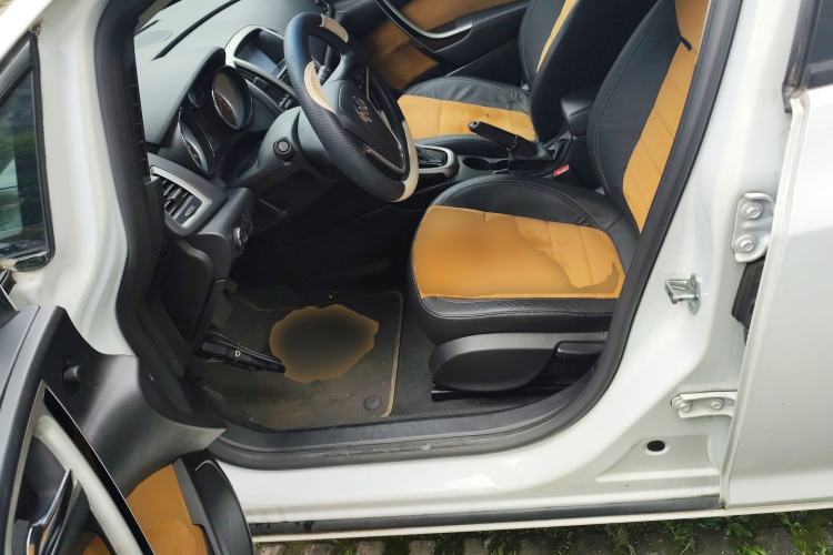 Used Buick GT 2014 XT 1.6L Automatic Fashion Edition