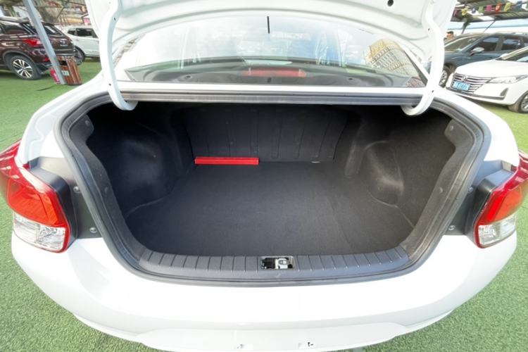 Used Hyundai Verna (older generation) 2017 1.4L Manual Refreshed Version China V Standard
