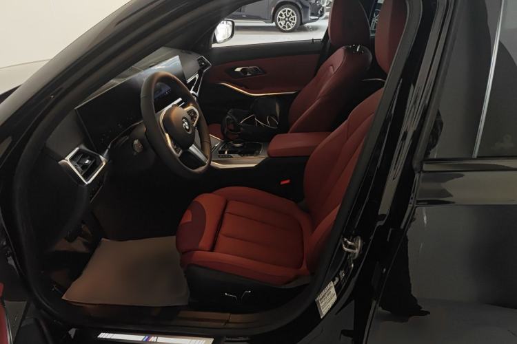 Used BMW 3 Series 2024 325i M Sport Night Edition Package Left Front Seat