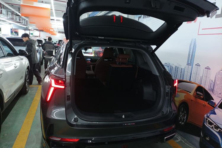 Used Changan CS75 PLUS 2023 3rd Generation 1.5T Automatic Prestige Model
