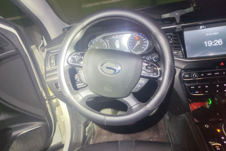 Used GAC Trumpchi GS7 2017 280T Two-Wheel Drive Luxury Model
