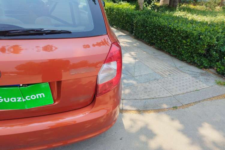 Used Skoda Fabia 2014 1.4L Automatic Crystal Edition
