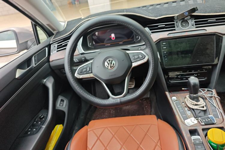 Used Volkswagen Magotan 2020 330TSI DSG Luxury Edition