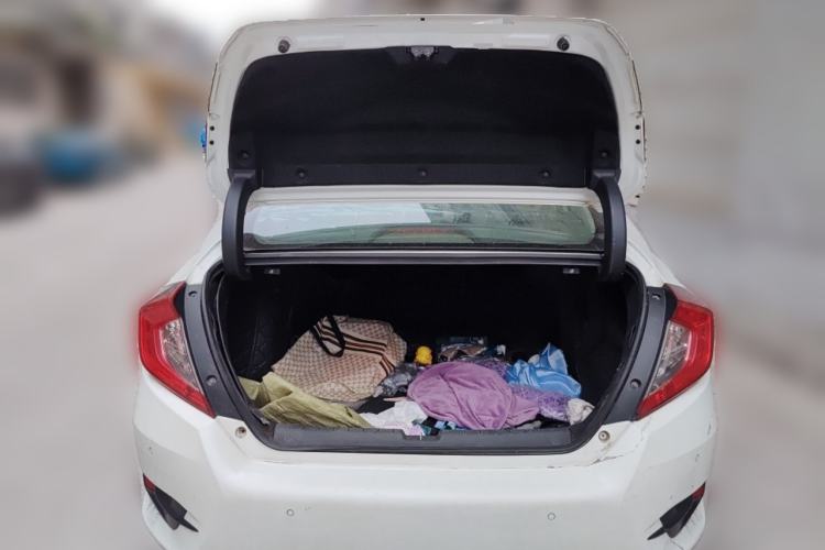 Used Honda Civic 2016 220TURBO CVT Luxury Edition Trunk