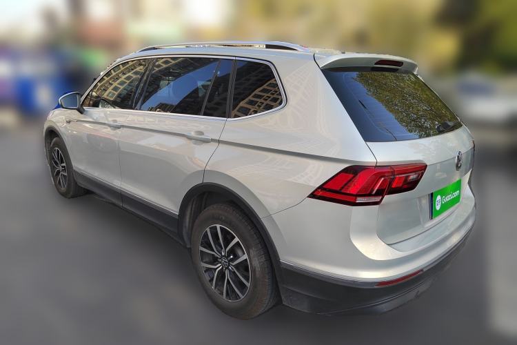 Used Volkswagen Tiguan L 2017 330TSI Automatic Two-Wheel Drive Luxury Edition Exterior 3