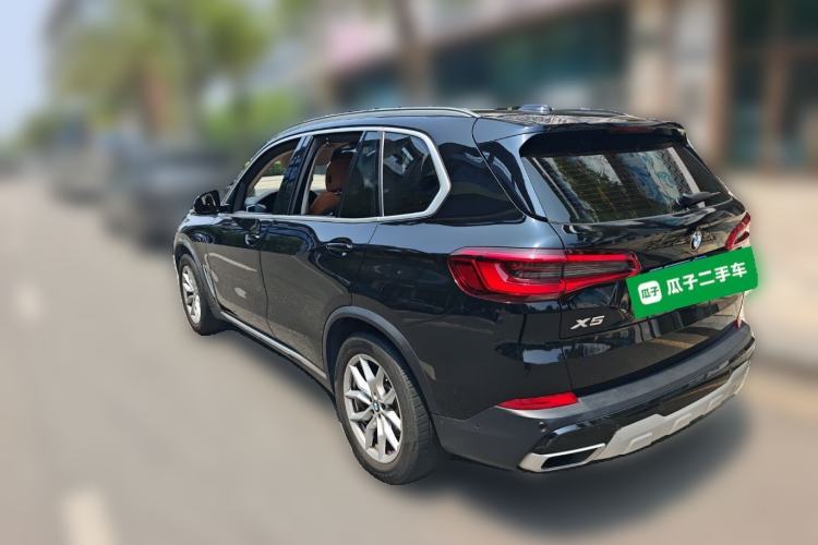 Used BMW 5 Series  Rear Left 45 Deg