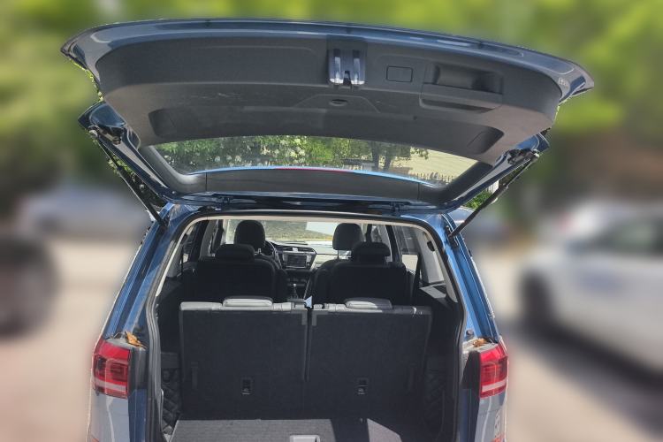 Used Volkswagen Touran 2018 Volkswagen Touran L 280TSI DSG Boundary Edition 6-Seater China VI Standard
