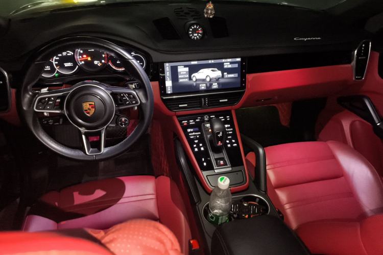 Used Porsche Cayenne 2019 Cayenne Coupé 3.0T Center Console