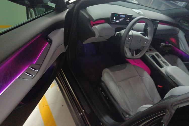 Used Nio ET5T 2024 75kWh Touring Driver Seat