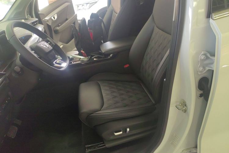 Used Wuling Asta 2022 2.0L DHT Electric-Speed Version