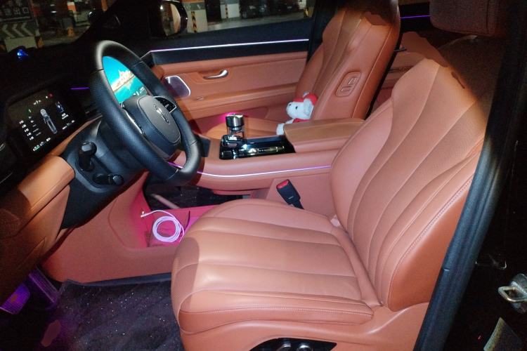 Used Hima AITO M7 2024 1.5T Intelligent Drive Rear-Drive Ultra Version 5 Seats Left Front Seat