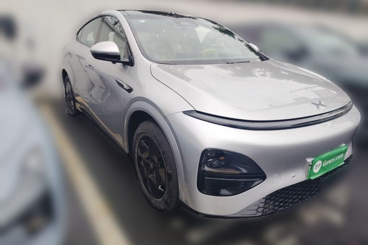 Used XPeng G6 2025 625 Long-Range Max Tech Edition Front Right 45 Deg