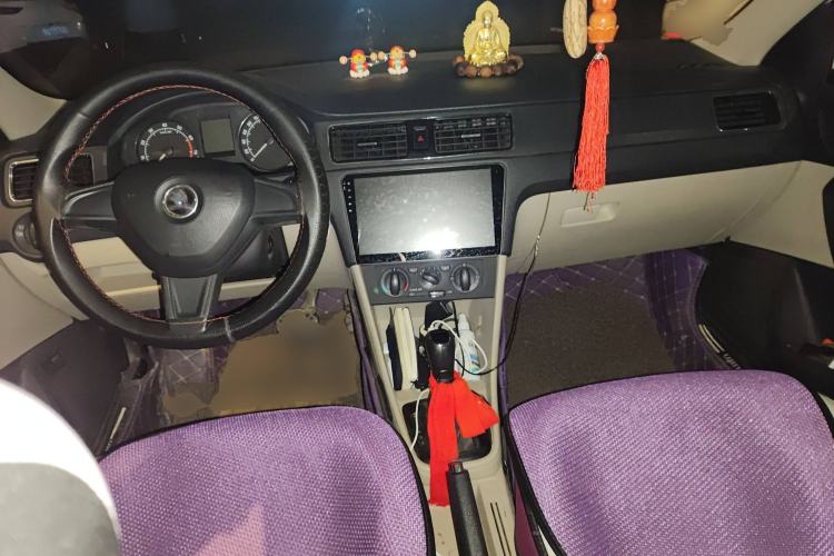 Used Skoda Rapid 2015 1.6L Automatic Smart Selection Model