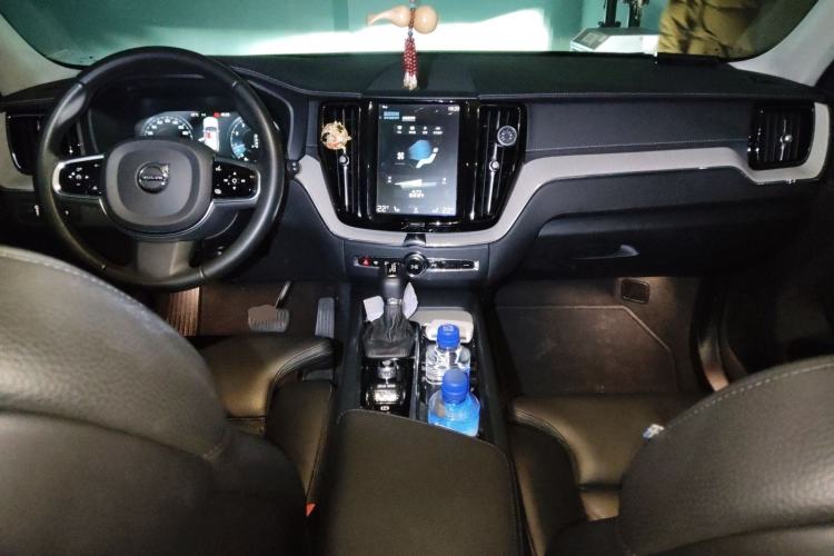 Used Volvo XC60 2020 T5 4x4 Smart Luxury Edition