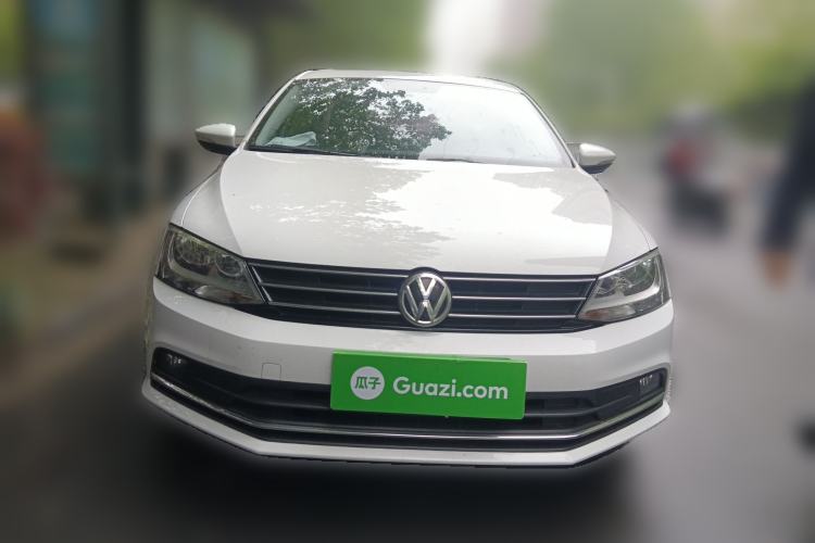 Used Volkswagen Sagitar 2017 230TSI Automatic Comfort Version Front