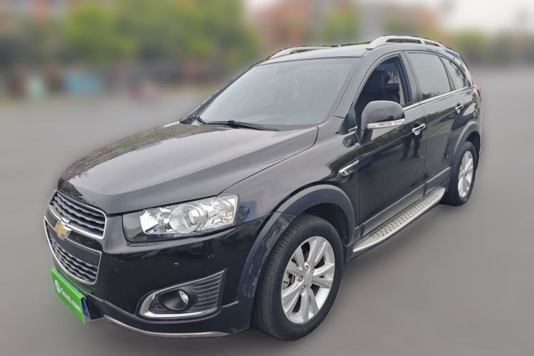 Used Chevrolet Captiva 2015 2.4L 4x4 Flagship Edition 7-Seater