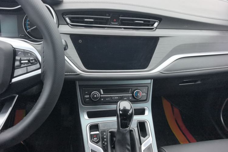 Used Geely Auto Emgrand 2021 UP 1.5L CVT Luxury Model Audio And AC Panel