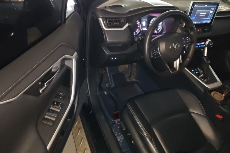 Used Toyota Wildlander 2021 2.0L CVT Two-Wheel Drive Luxury Edition