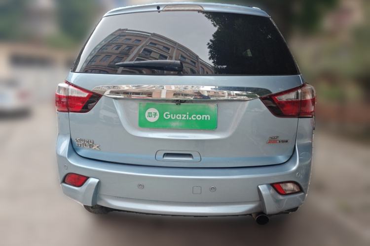 Used Isuzu mu-X 2015 2.5T Two-Wheel Drive Automatic Comfort Touring Model 7 Seats