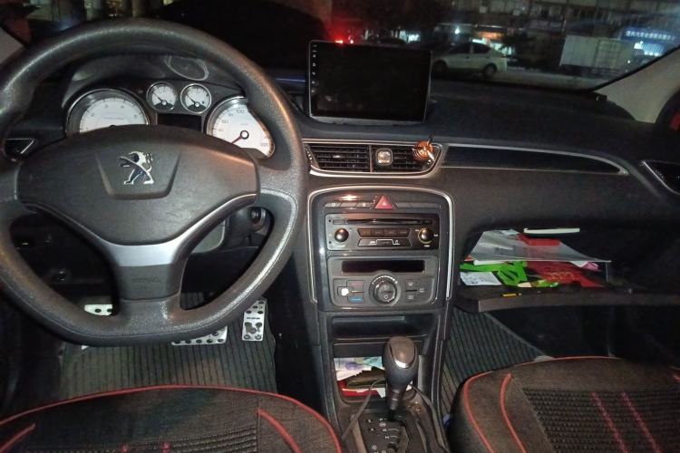 Used Peugeot 308 2012 1.6L Automatic Fashion Edition Center Console