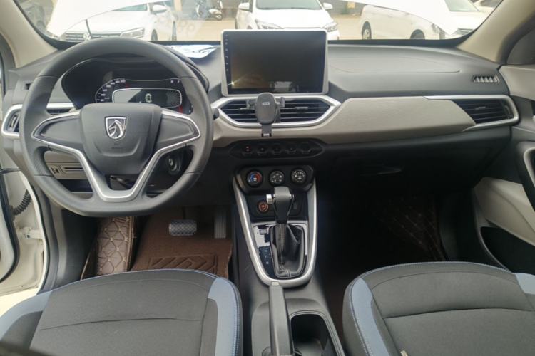 Used Baojun 510 2021 1.5L CVT Enjoy Edition Center Console