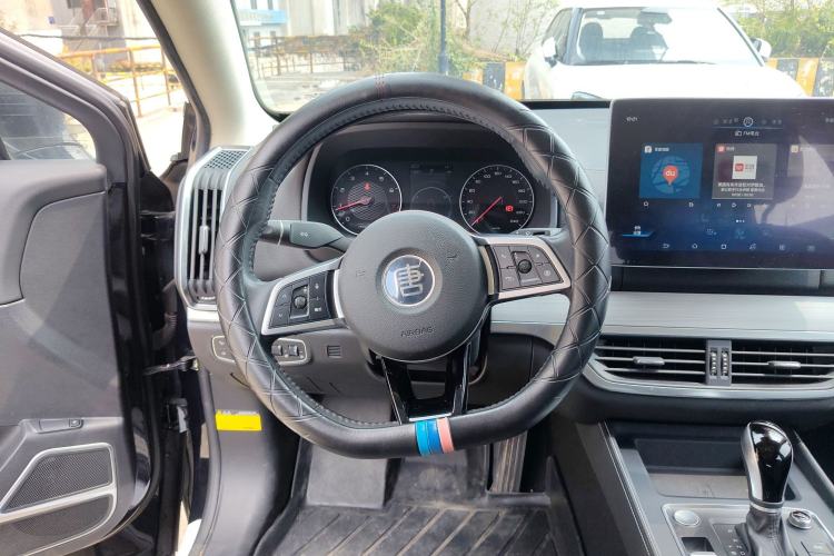 Used BYD Tang 2018 2.0T Automatic Smart Connect Prestige 7-Seater China V Standard
