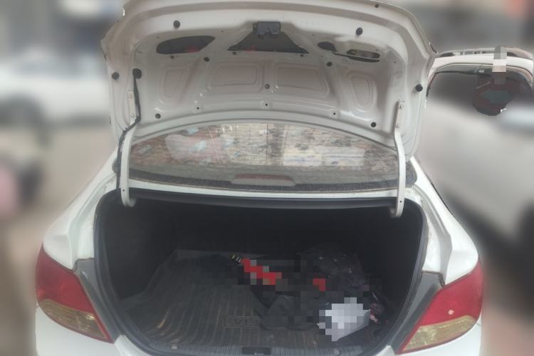 Used Hyundai Verna (older generation) 2010 Sedan 1.4L Manual Comfort GS
