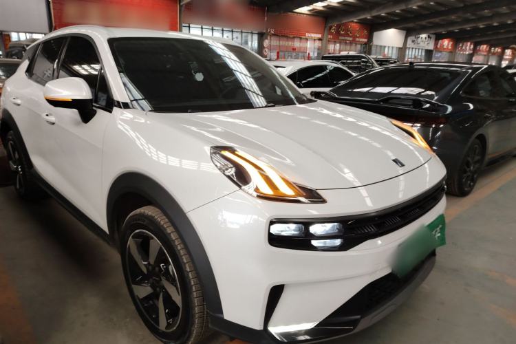 Used Lynk & Co 06 EM-P 2020 PHEV Plus Front Right 45 Deg